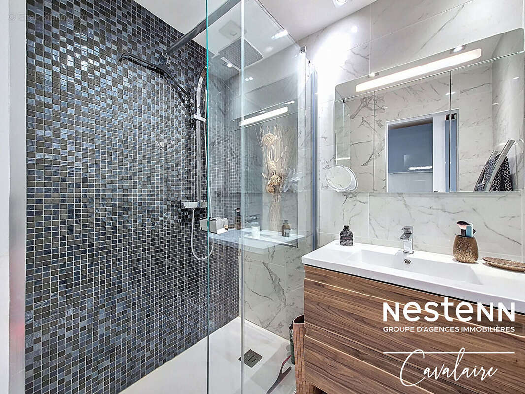 Appartement à COGOLIN