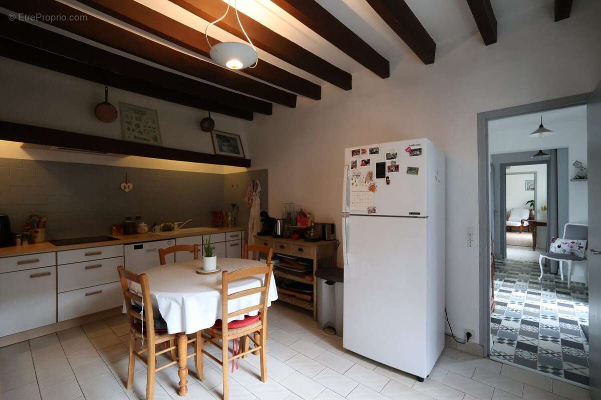 Maison 200 m² à Sens  - photo 4