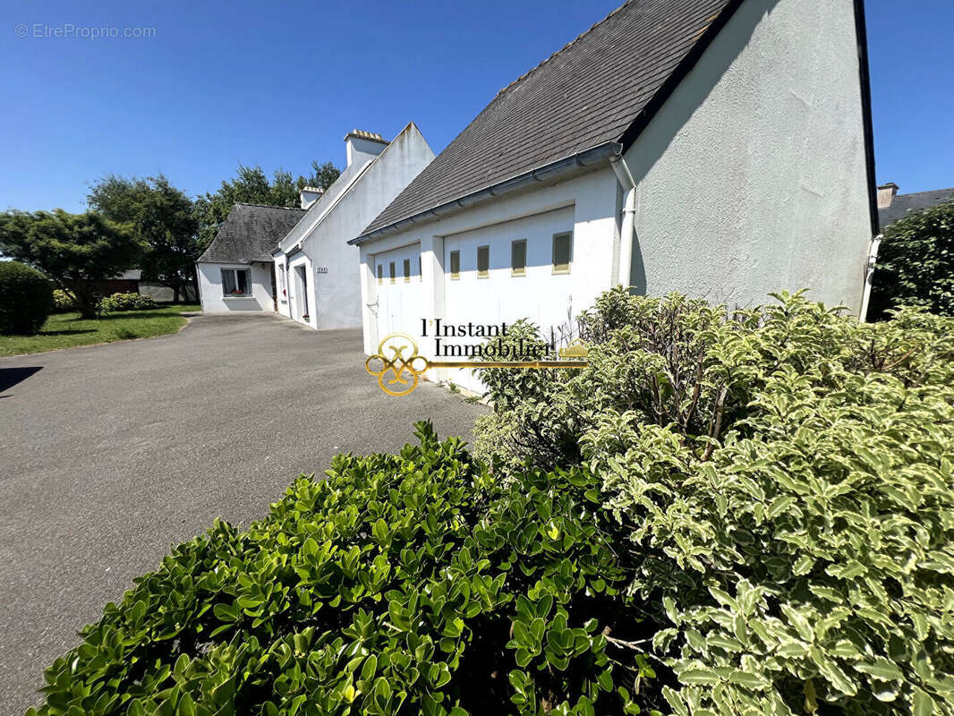 Maison à SANTEC