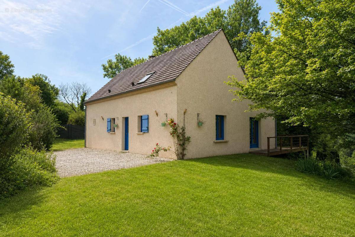 Maison à MONTGOBERT