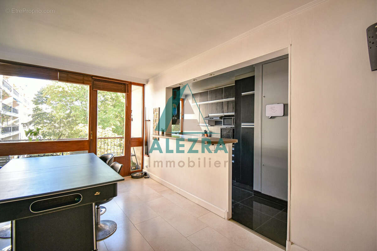 Appartement à LA CELLE-SAINT-CLOUD