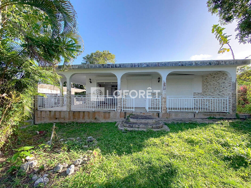 Maison à CAPESTERRE-BELLE-EAU