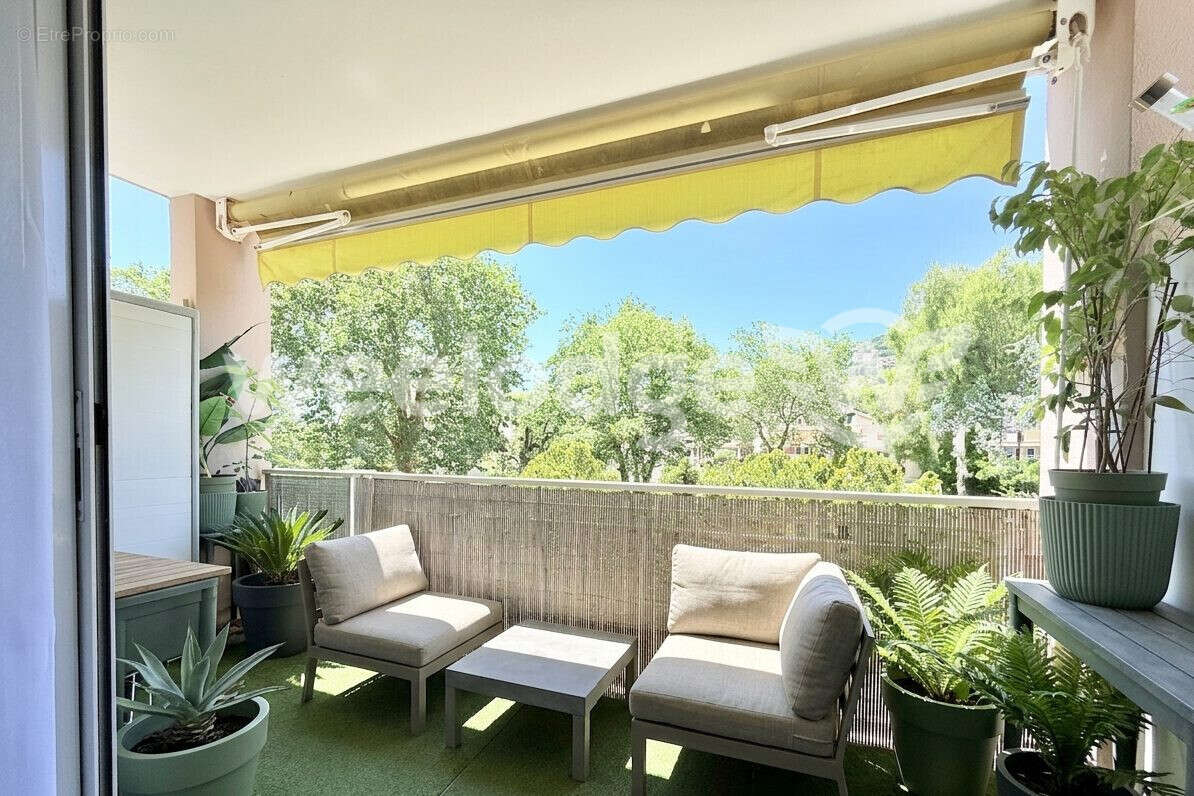 Appartement à MANDELIEU-LA-NAPOULE