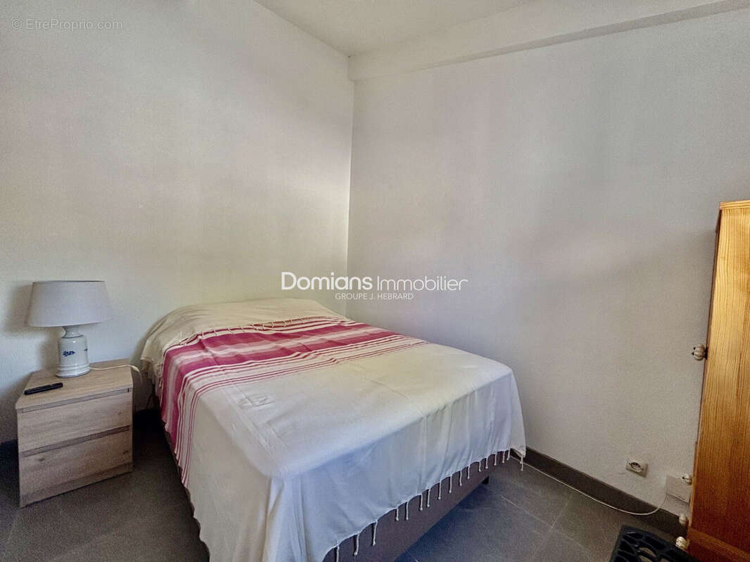 Maison 40 m² à Saint-Cyprien  - photo 7