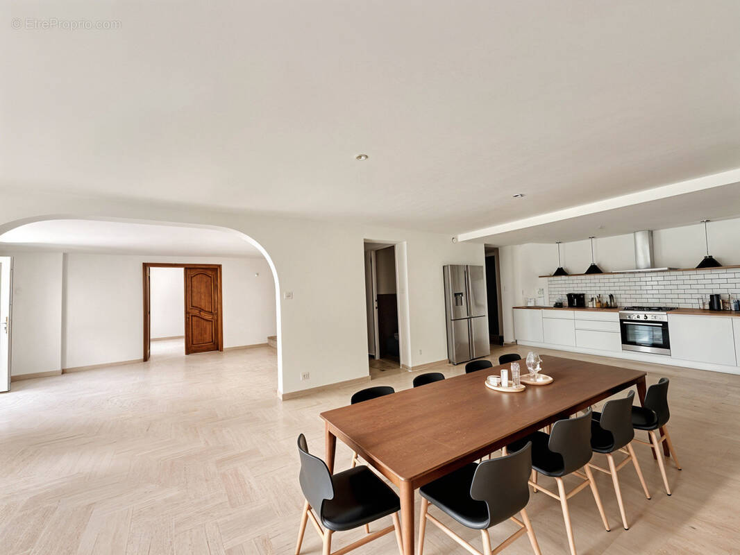 Maison à VILLEVIEILLE