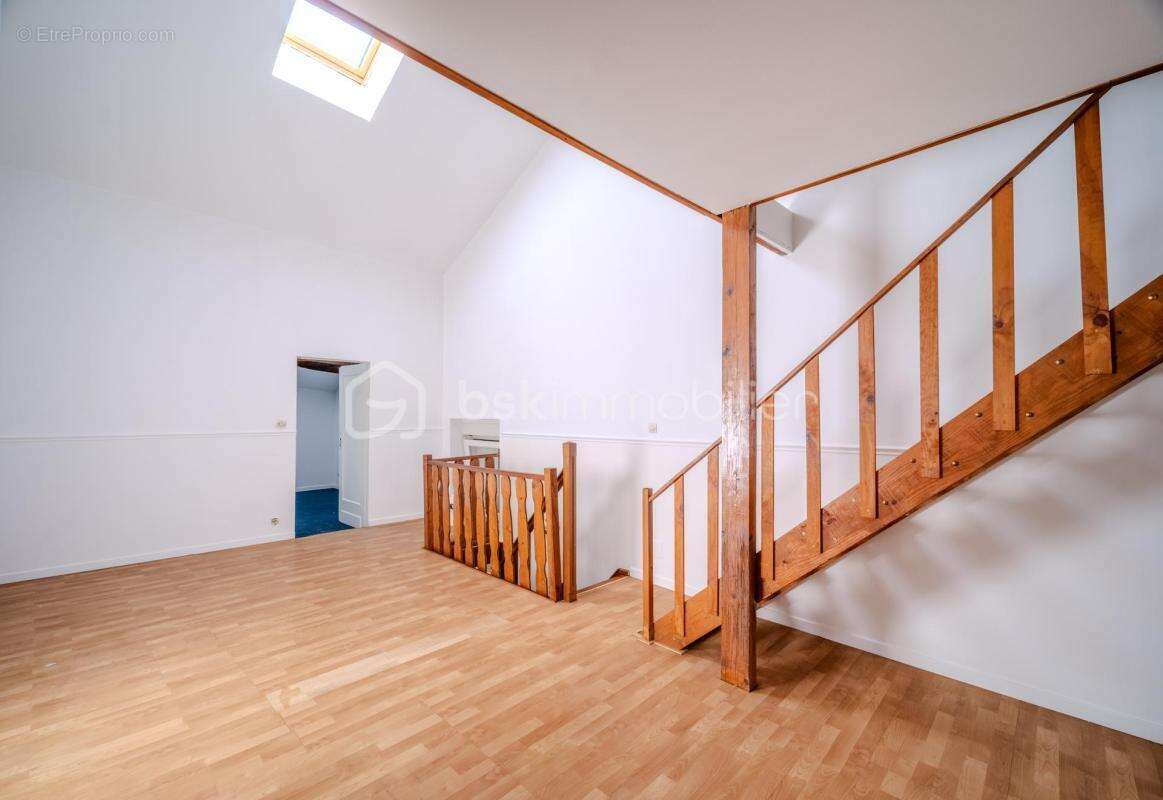 Mieux qu'un appartement, Maison de village avec beaux volumes et potentiel — Foug (54) - photo 2