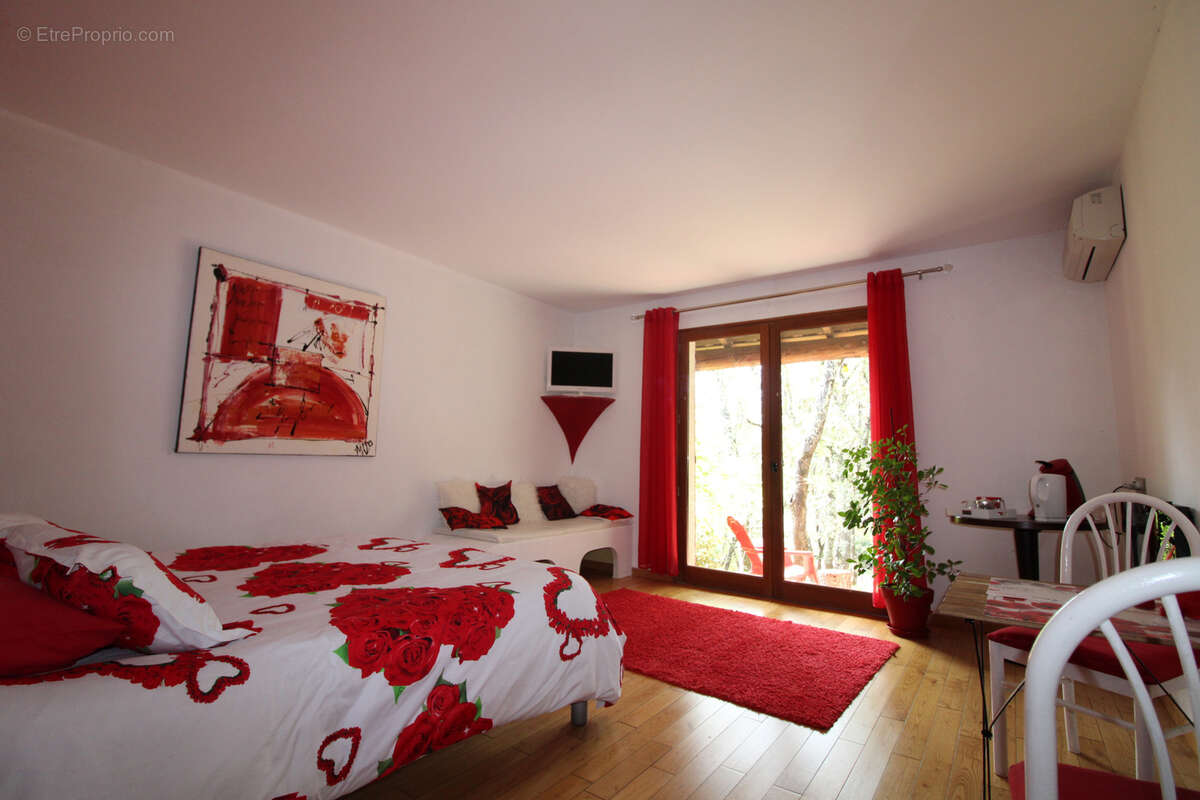 Maison à SAINT-HIPPOLYTE-DU-FORT