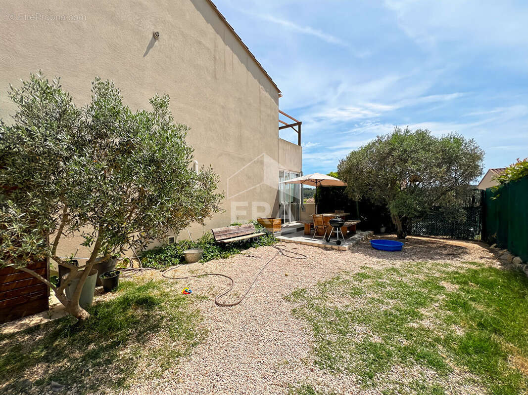 Appartement à LANCON-PROVENCE
