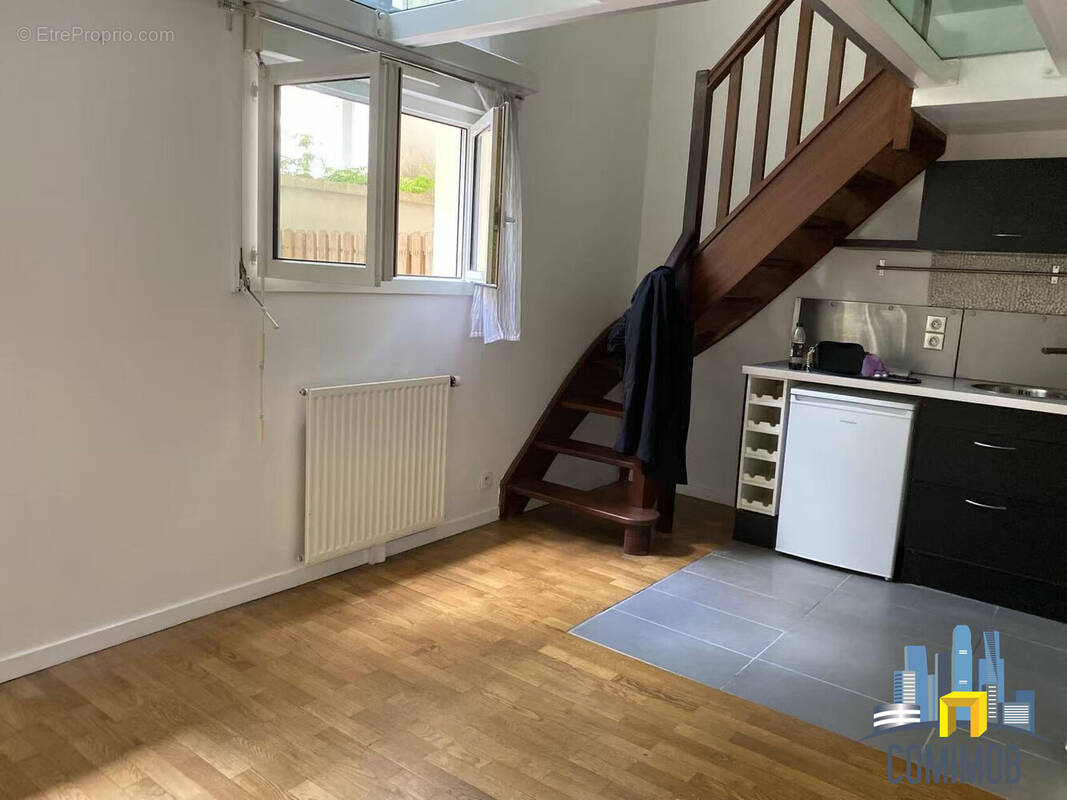 Appartement à COURBEVOIE