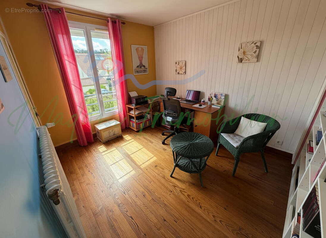 Maison à BONNIERES-SUR-SEINE