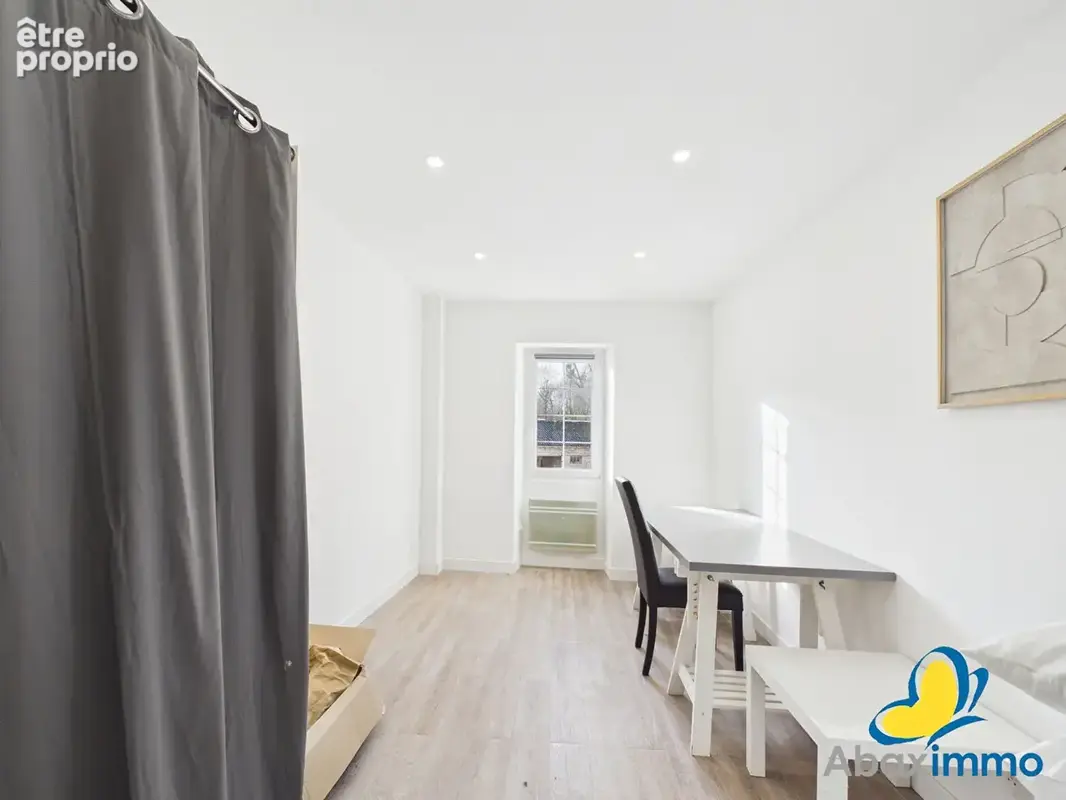 Maison en pierre rénovée avec grandes dépendances - photo 9
