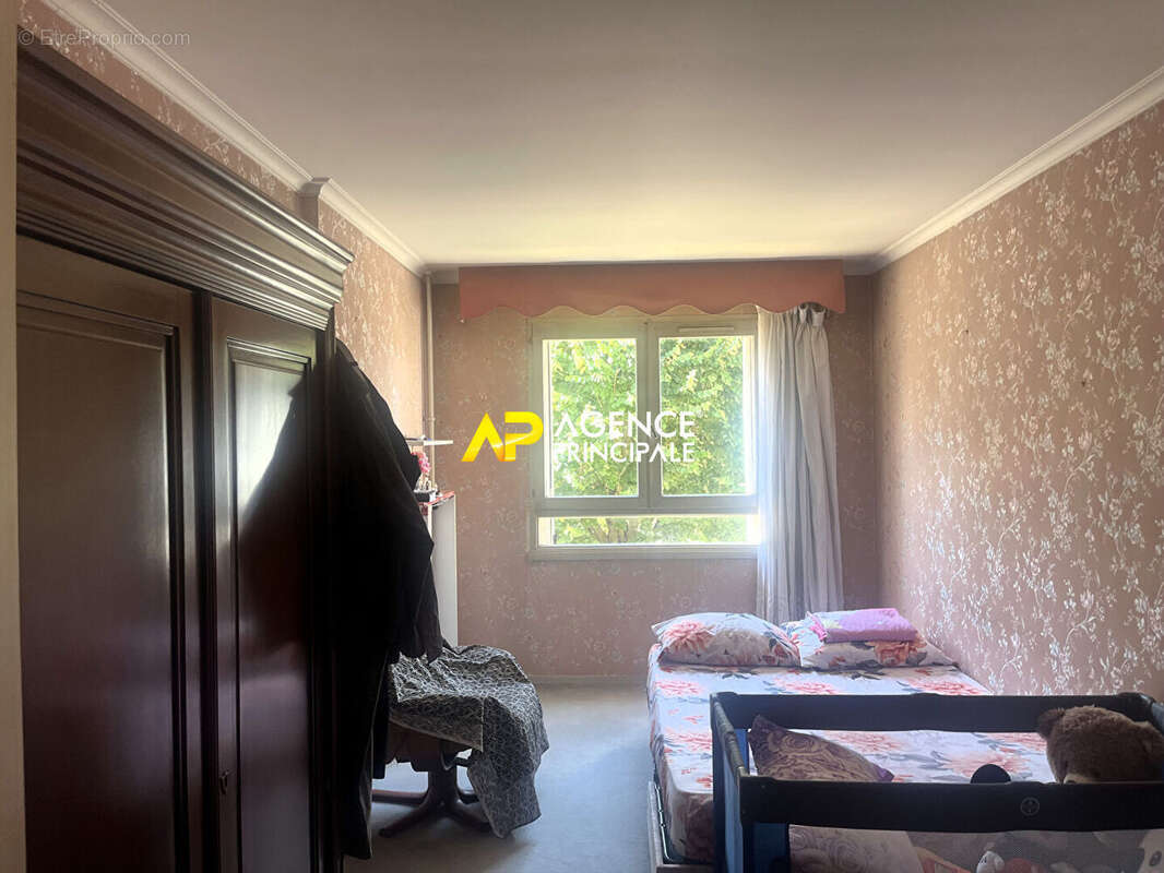 Appartement à SARTROUVILLE