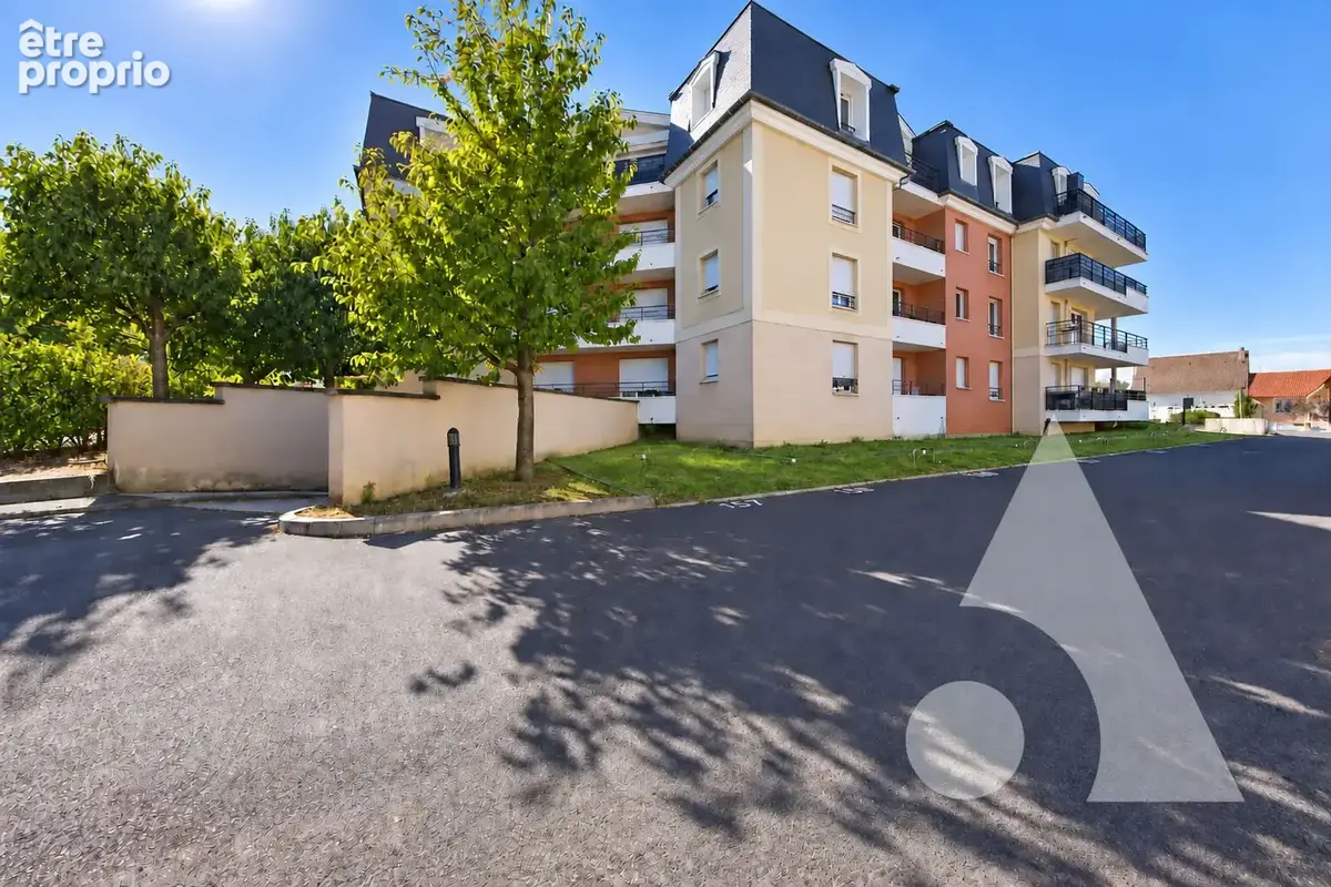 Appartement F3 avec terrasse - Le Clos de la Régale - photo 10