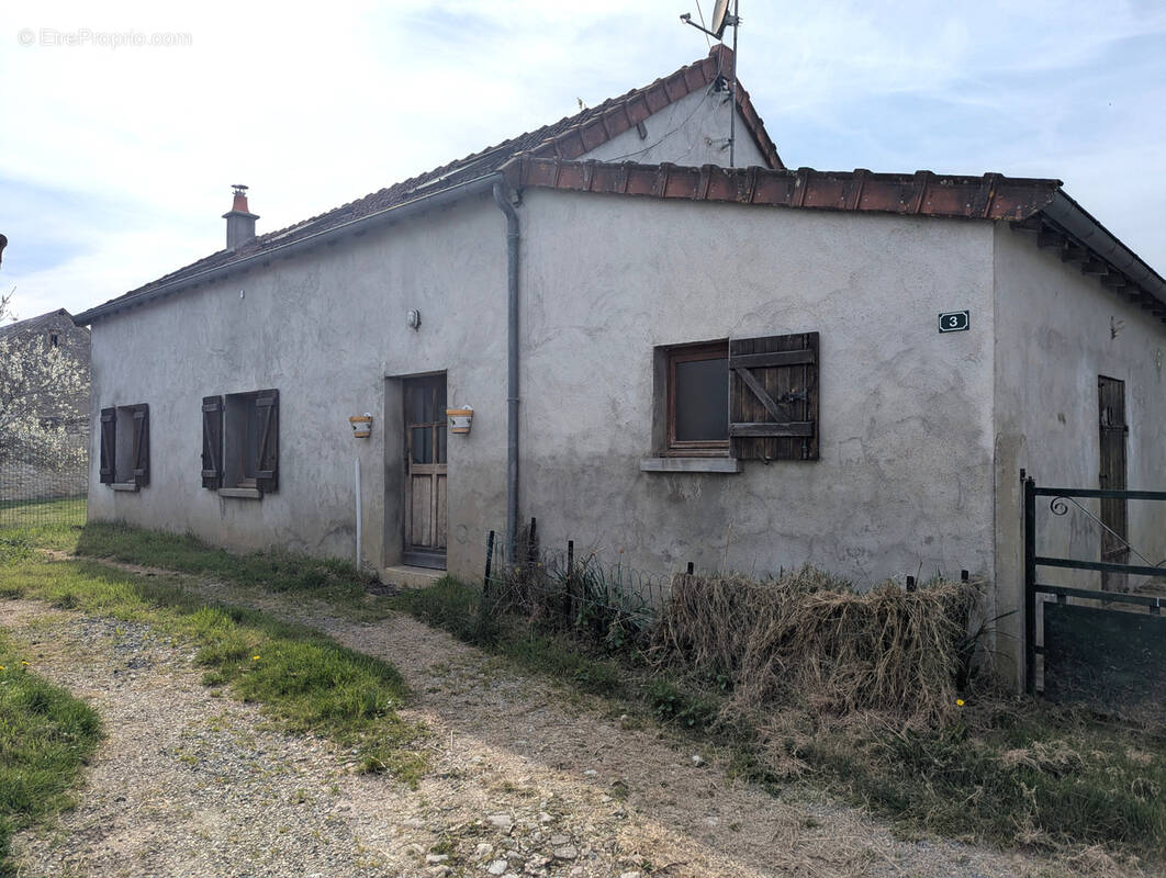 Maison à THEVET-SAINT-JULIEN