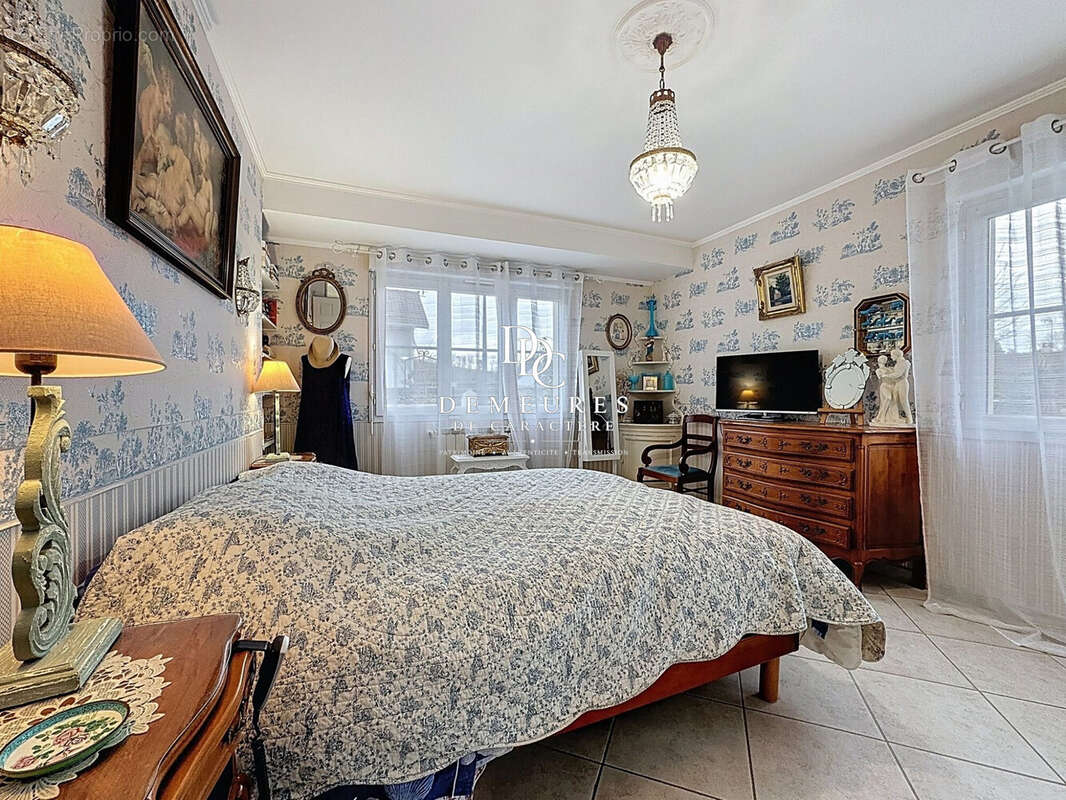Maison 208 m² à Neufchatel-Hardelot  - photo 9