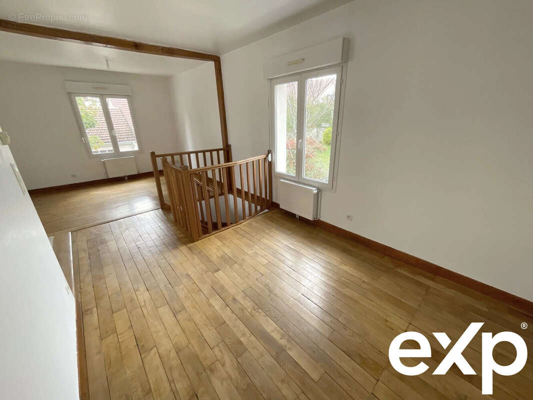 Maison à SAINTE-SAVINE