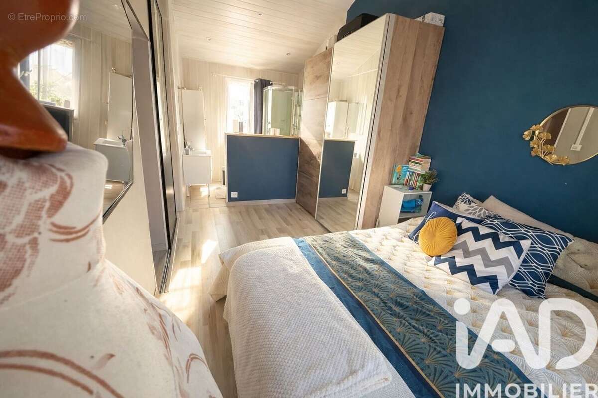 Photo 9 - Maison à RUELLE-SUR-TOUVRE