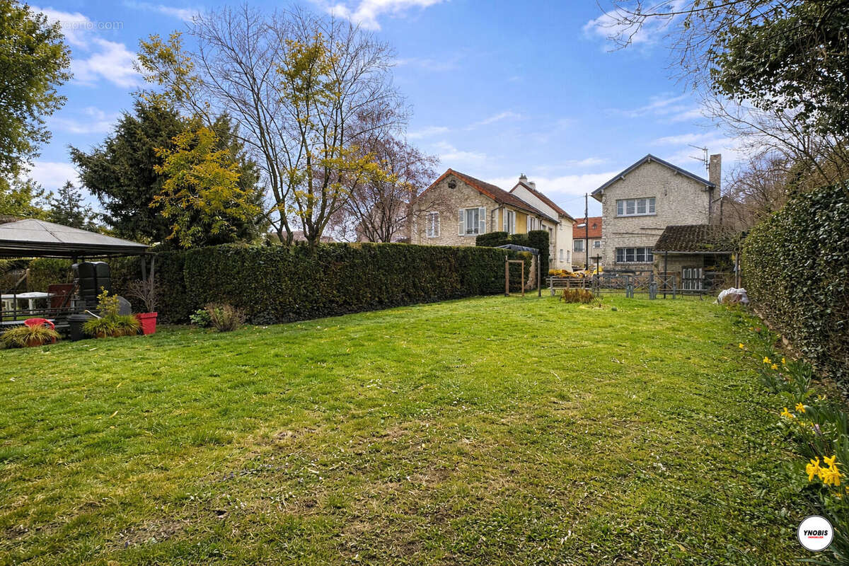 Maison à MONTAINVILLE