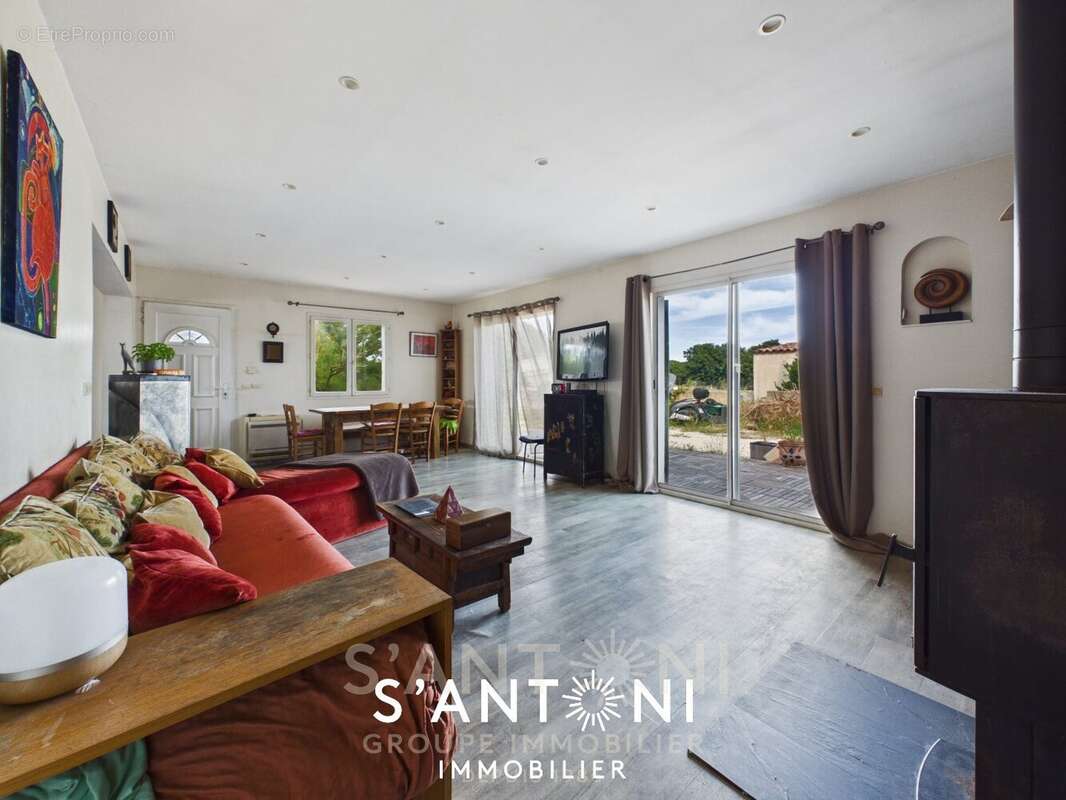 Charmante Villa de Plain-Pied de 143 m² avec Piscine et Dépendances  Frontignan la Peyrade - photo 2