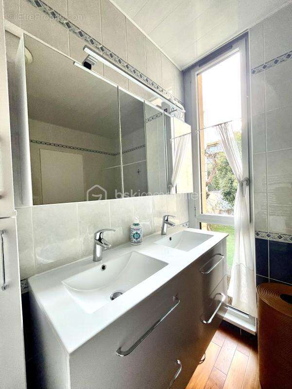 Appartement à SAINT-CLOUD