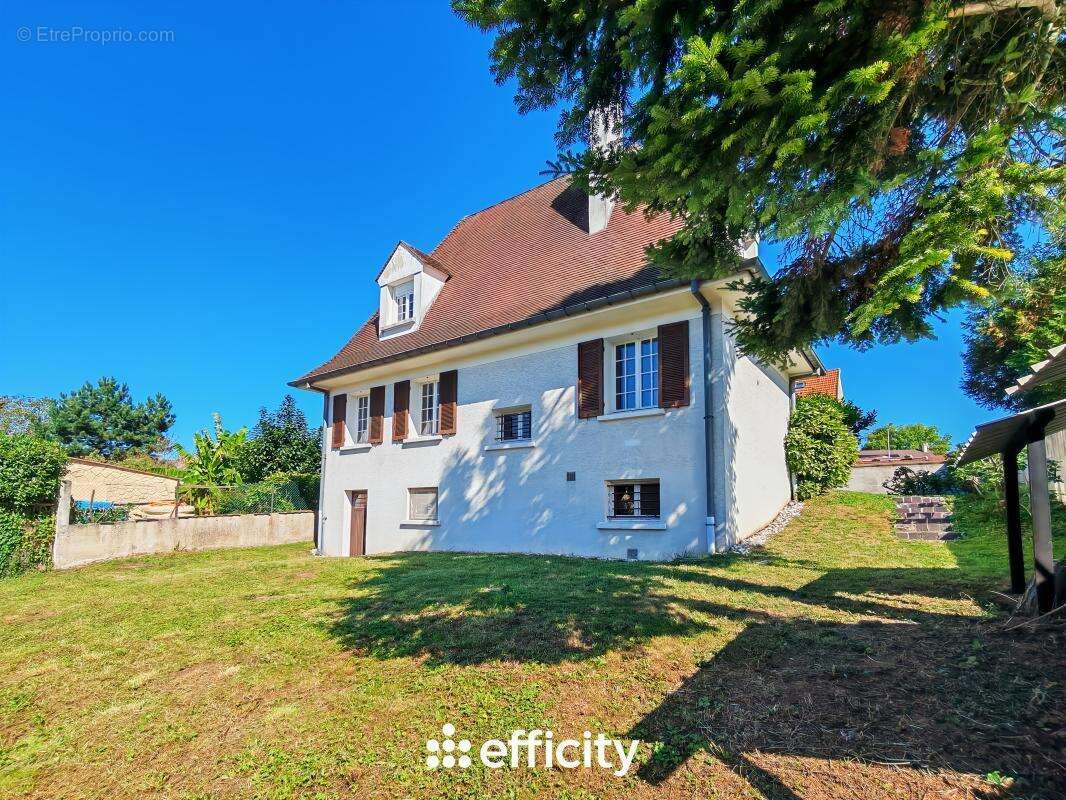 Maison à EMERAINVILLE