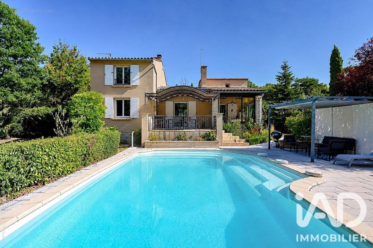 Photo 1 - Maison à PLAN-D'AUPS-SAINTE-BAUME