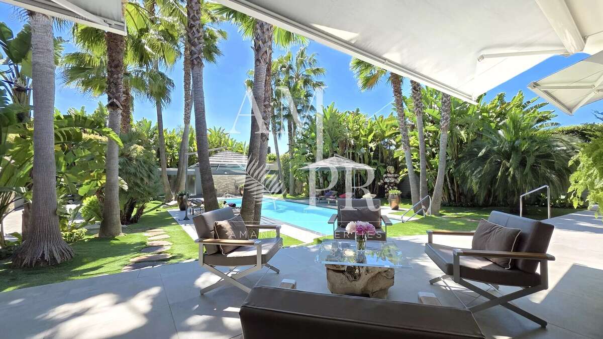 Maison à MOUGINS