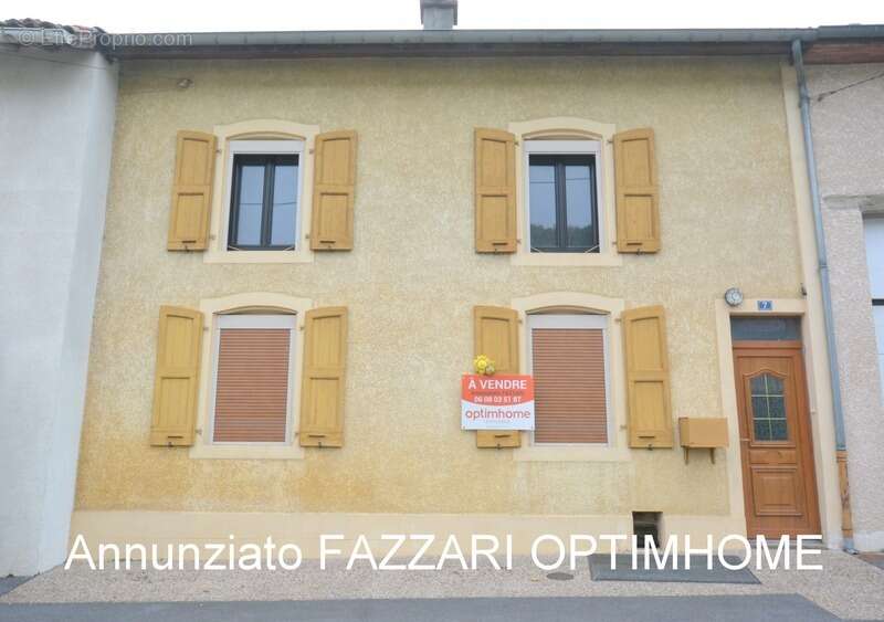  A vendre en exclusivité, Maison de village de 111 m² habitable avec dépendances et grande grange de 106 m² – Brandeville (55),  - photo 2