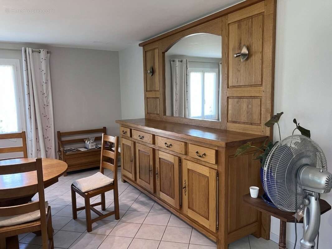 Maison à vendre 6 pièces COZES (17) - photo 3