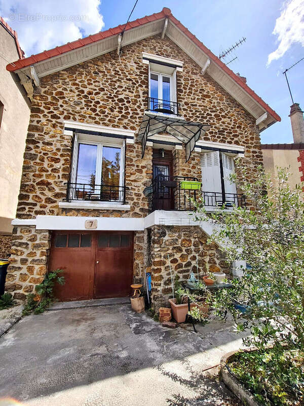 Maison à VILLEMOMBLE