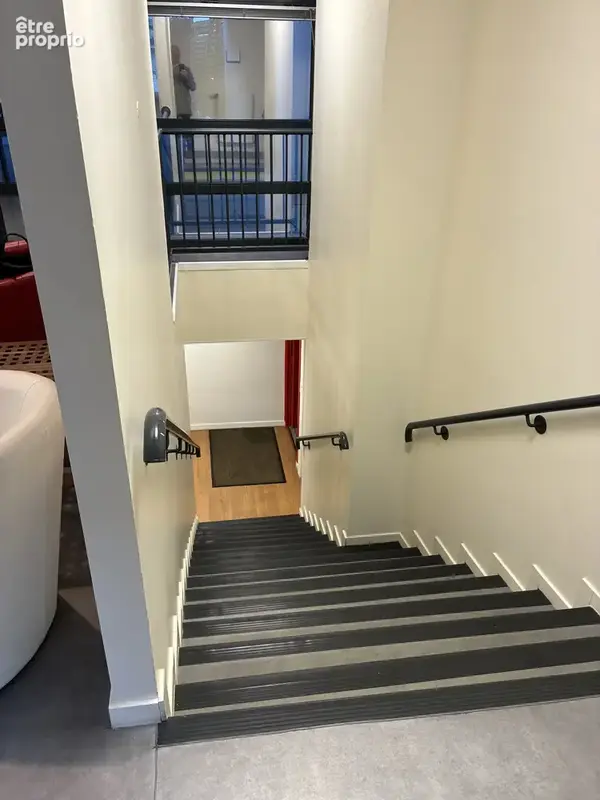 Bureaux de standing centre ville 531 m² - photo 13