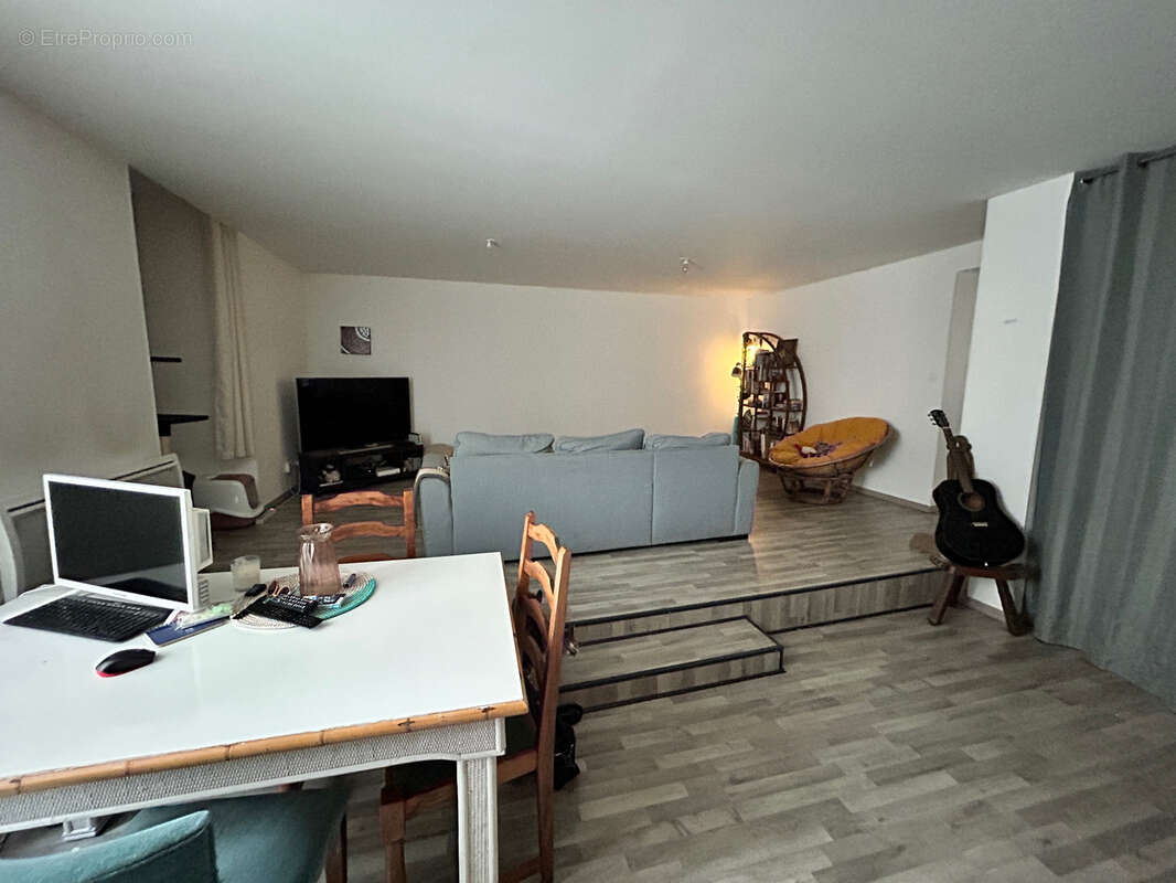 Appartement à BARBEZIEUX-SAINT-HILAIRE