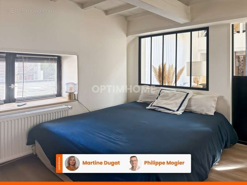 Maison à CREUZIER-LE-NEUF