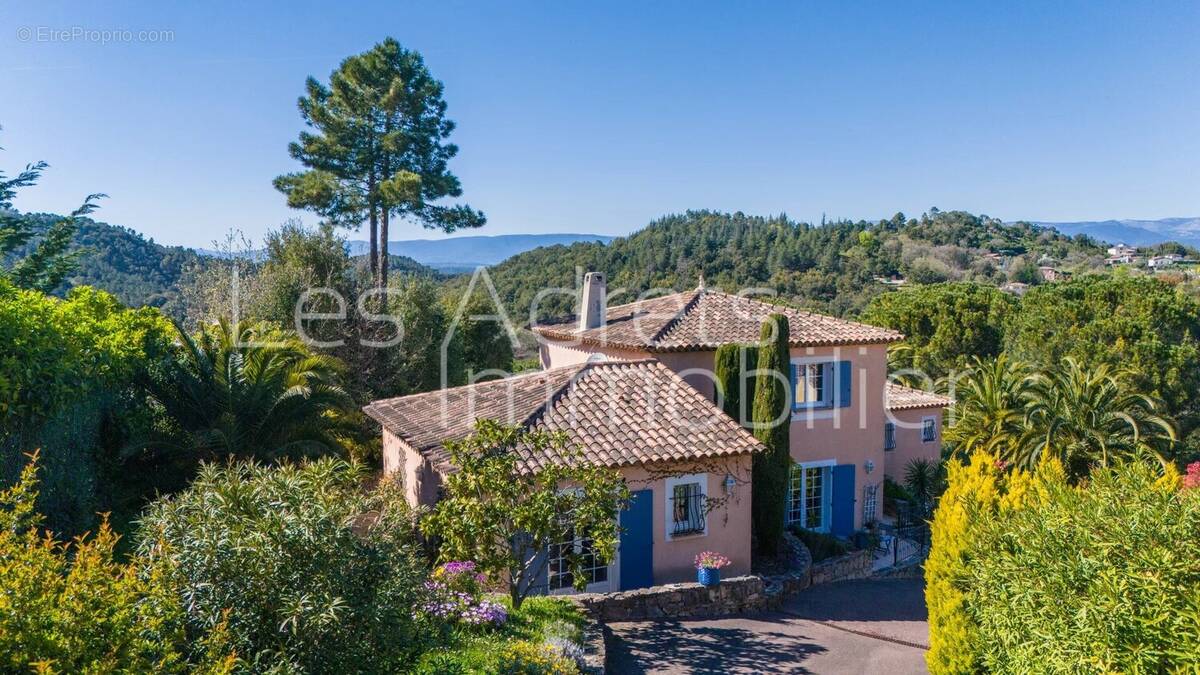Maison à LES ADRETS-DE-L'ESTEREL