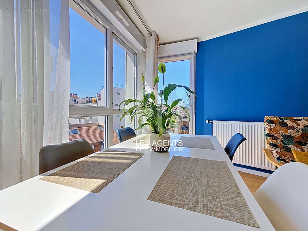 Appartement à ASNIERES-SUR-SEINE