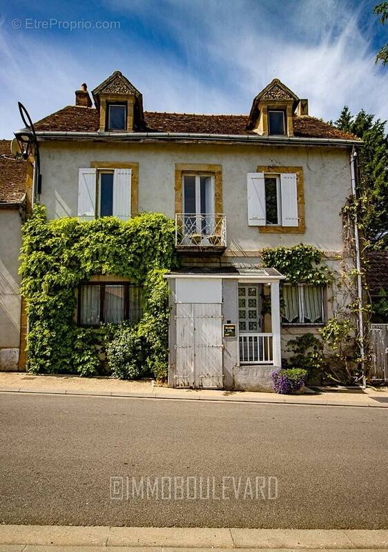 Appartement à VOUSSAC