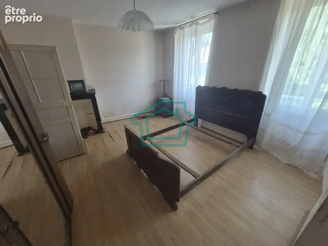 En exclusivité IMMEUBLE  (Locaux + résidence principale) 120m2 / 375 m2 terrain la Queue-les-Yvelines - photo 13