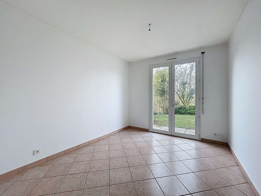 Maison à FRANCHEVILLE