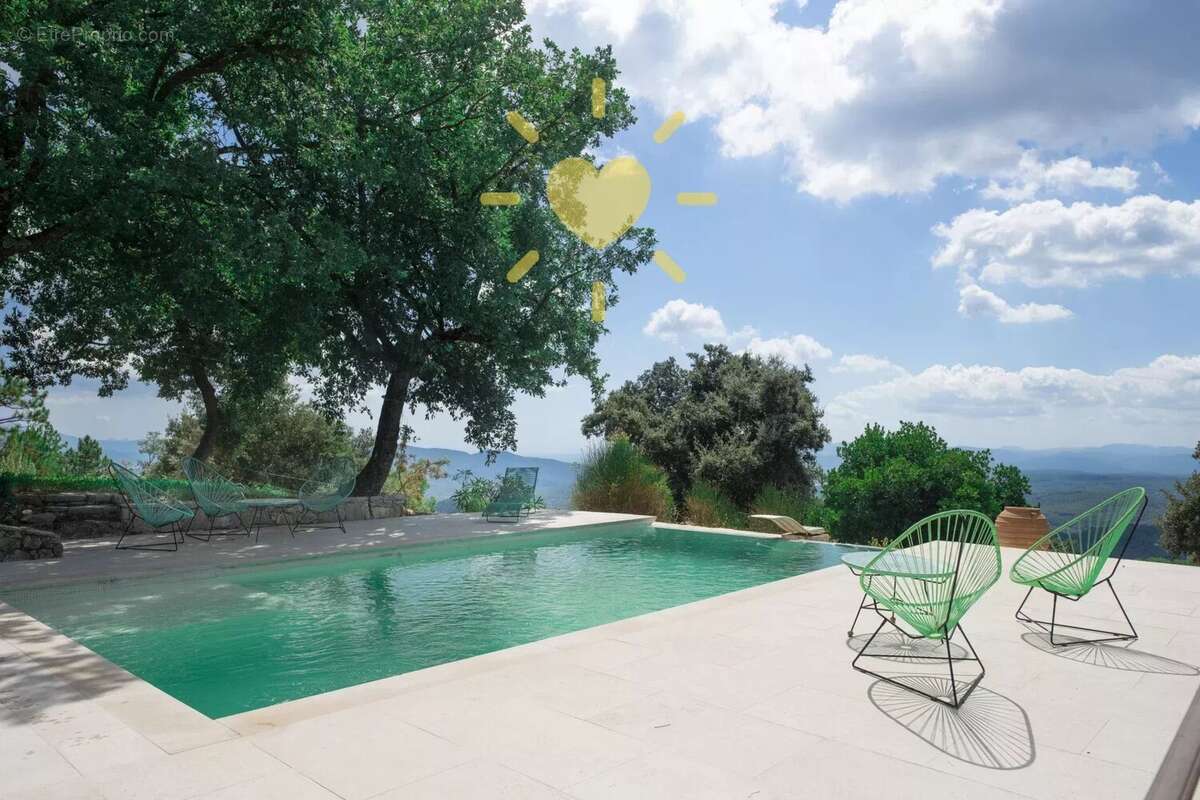 Maison à CALLAS