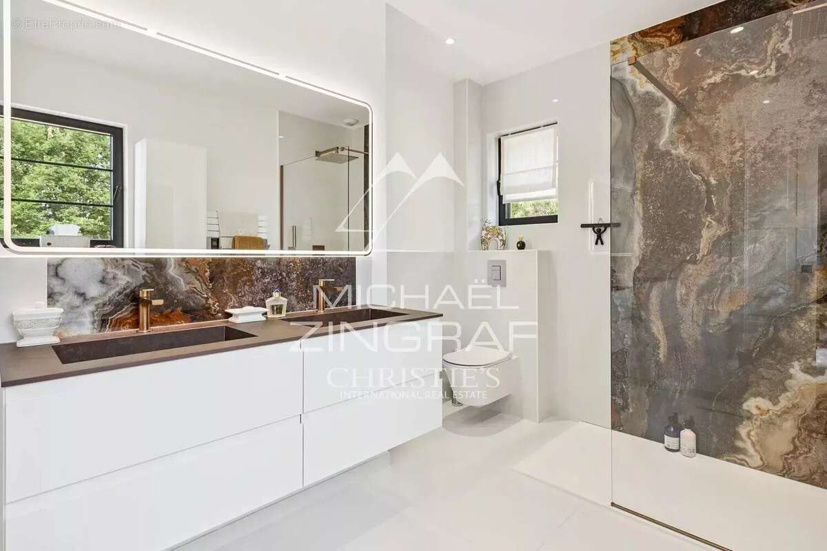 Maison à SPERACEDES