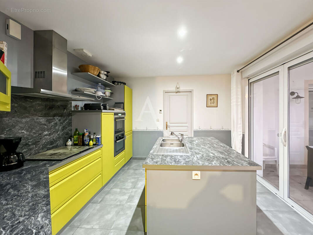 Maison à LE PERRIER