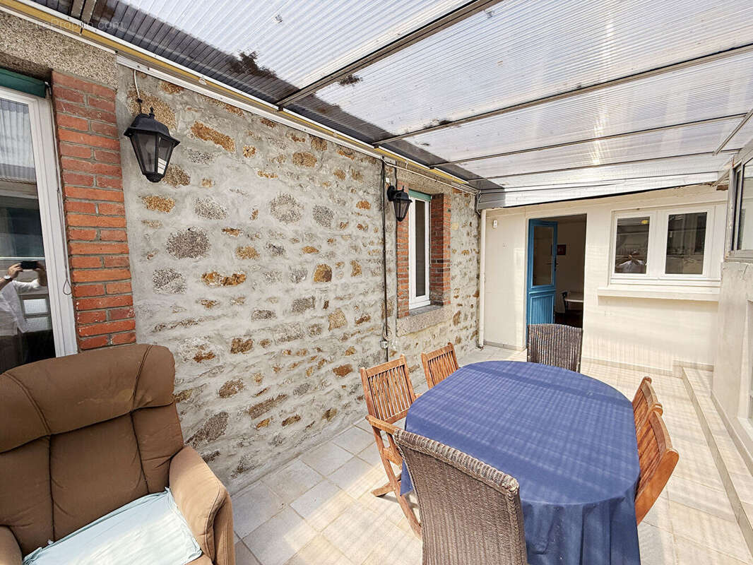 Maison de ville avec garage et jardin - photo 5