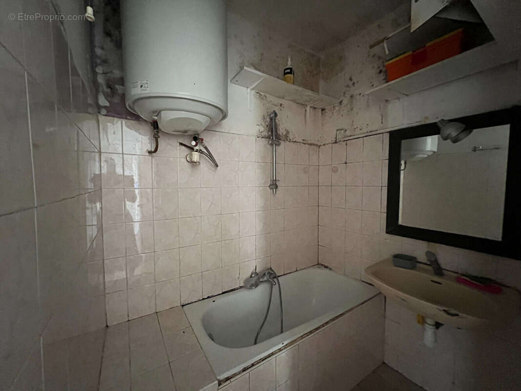 Appartement à MARSEILLE-2E