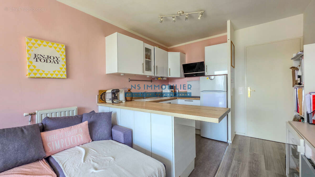 Appartement F2 41m2 + Balcon + Parking - photo 6