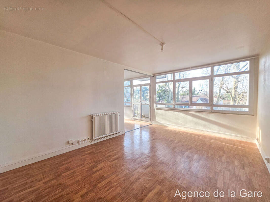 Appartement à MAISONS-LAFFITTE