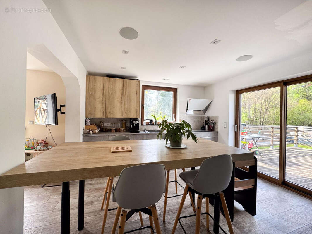 Maison à SAINT-JEOIRE