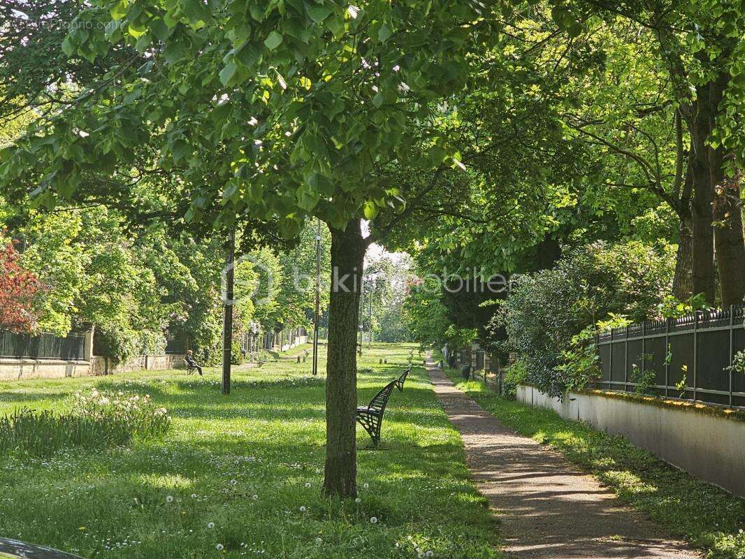 Appartement à LE VESINET