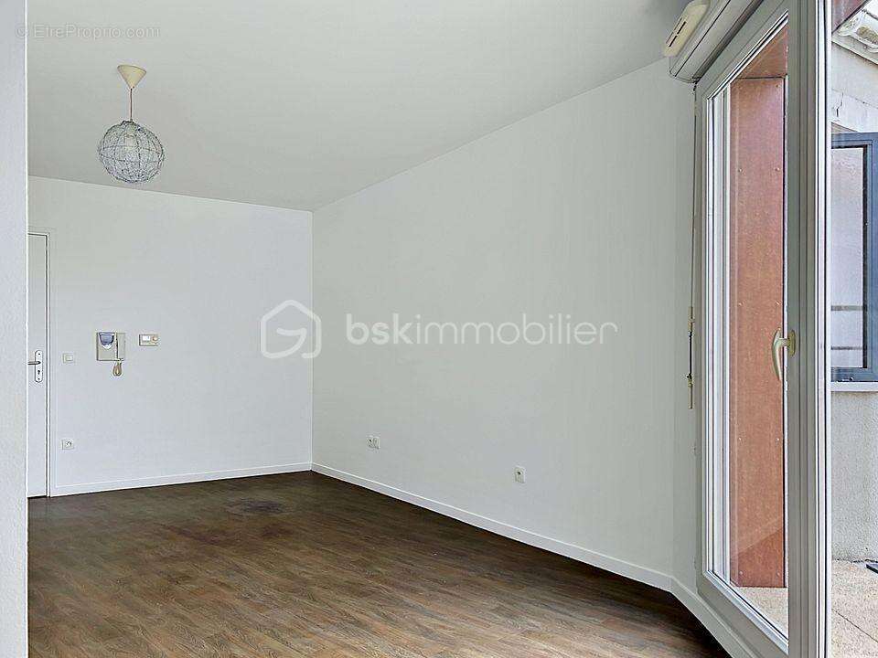 Appartement à CORBEIL-ESSONNES