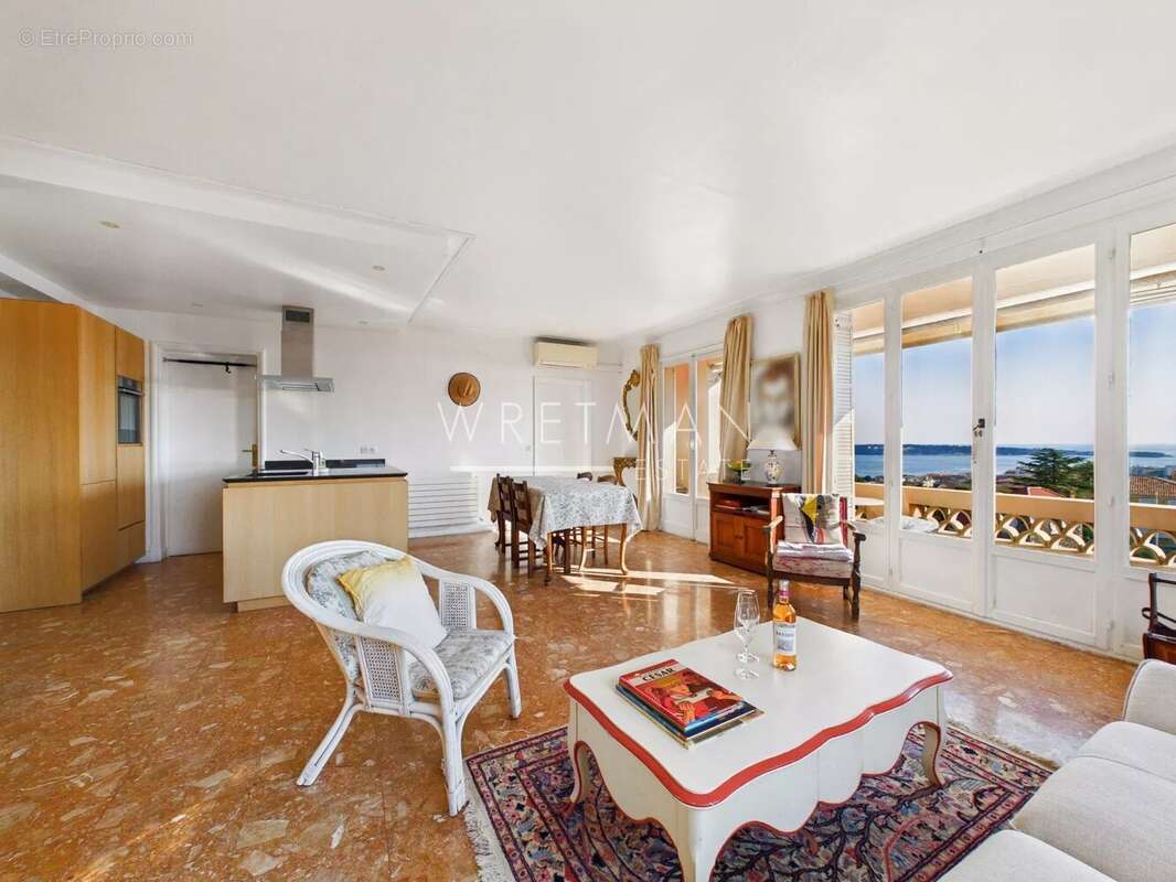Appartement à CANNES