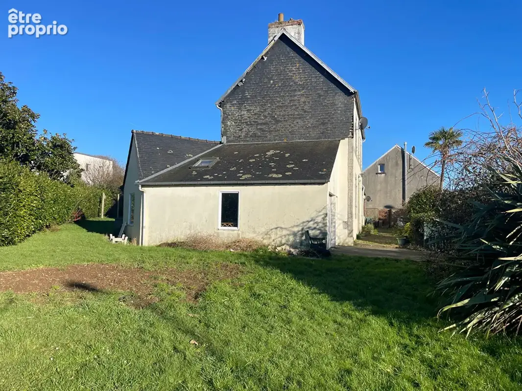FINISTÈRE: Proche Huelgoat. Charmante maison de village de 2 chambres et 2 sdb avec potentiel d'extension. - photo 18